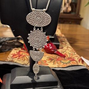 LUCKY BRAND CONVERTIBLE Elegant Silver Pendant Necklace